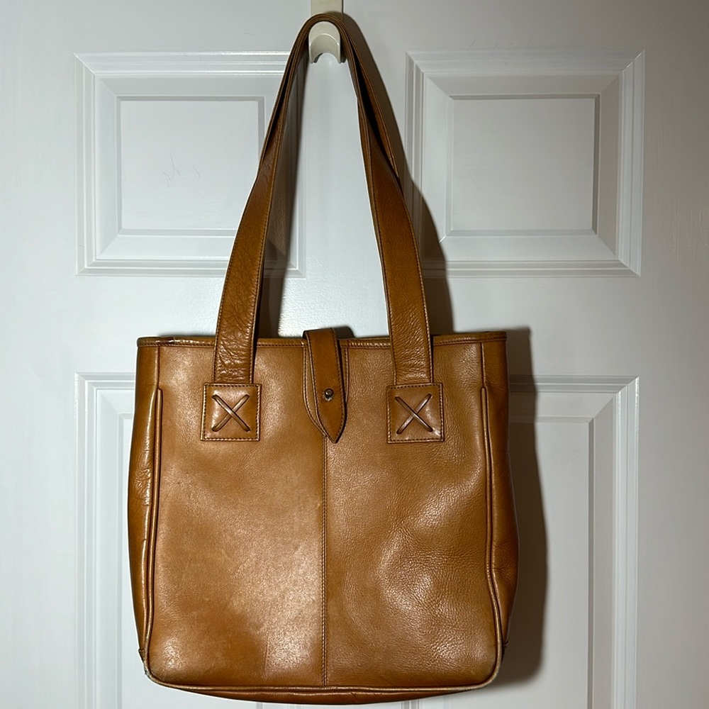 Clava leather bag